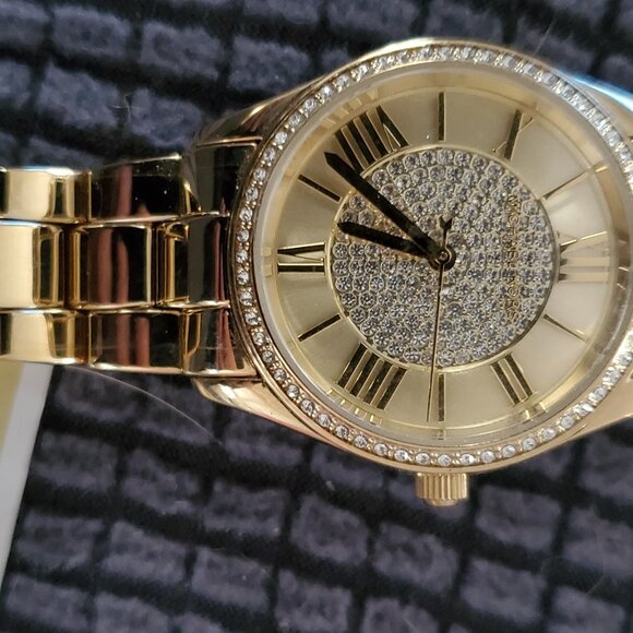 Michael Kors MK7033 Gold-Tone Crystal Pave Women’s Watch – New With Tag - Picture 3 of 5